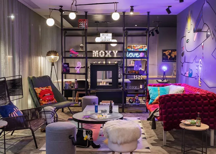 Hotel Moxy Bucharest Old Town